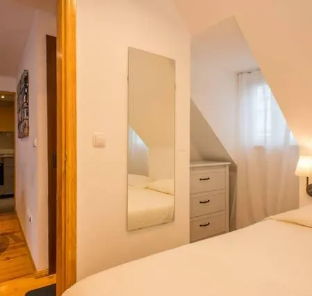 Apartment Renewed Flat In Typical Bairro Alto *