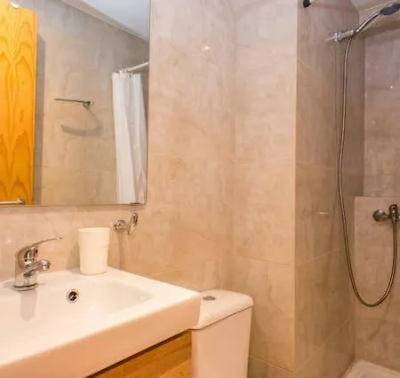 Apartment Renewed Flat In Typical Bairro Alto