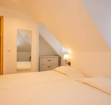 Renewed Flat In Typical Bairro Alto