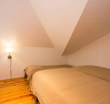 Renewed Flat In Typical Bairro Alto * Лиссабон